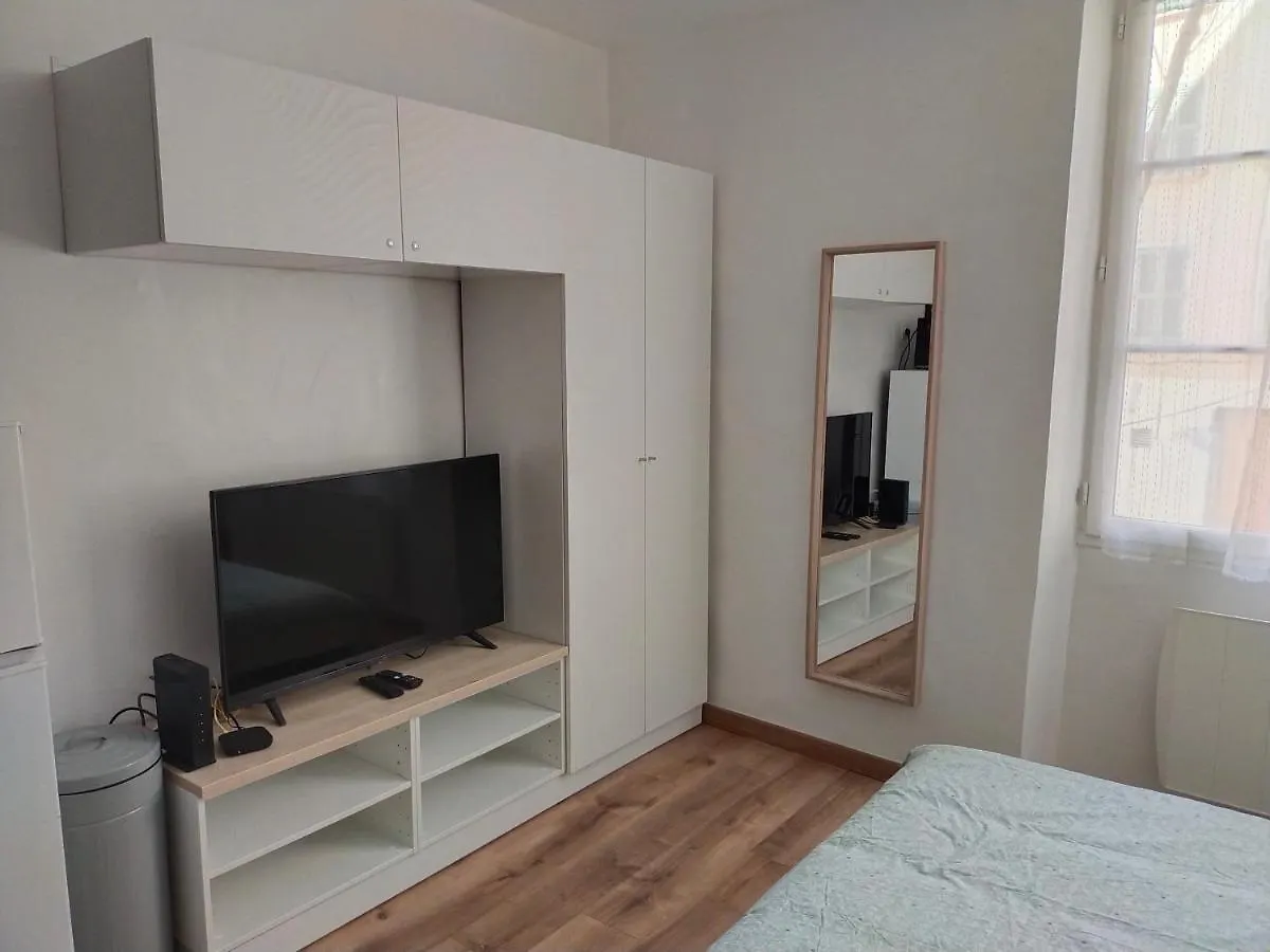 Apartment Le Lavoir - Studio Centre Ancien Sur Placette Toulon