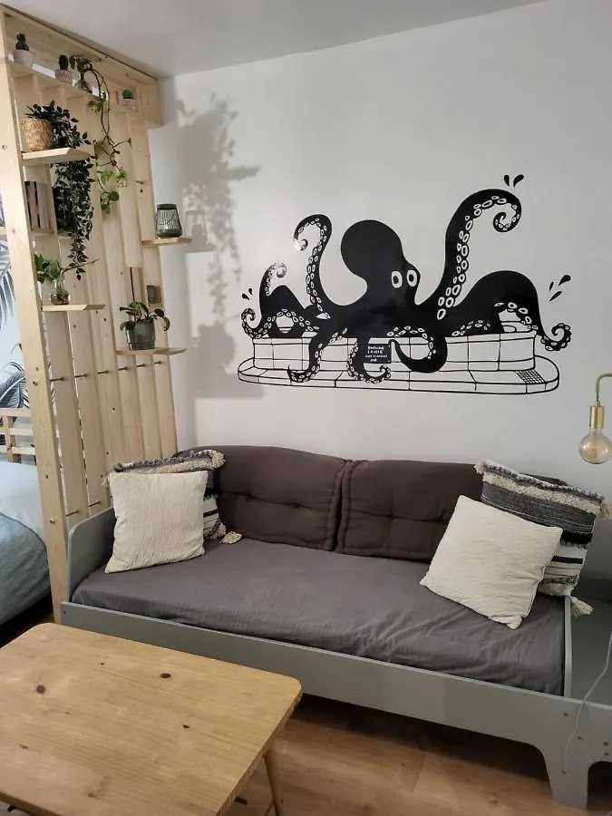 Le Lavoir - Studio Centre Ancien Sur Placette Toulon Apartment